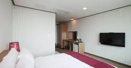 Hotel California Jeju | Jeju Adası - Seogwipo - Seogwipo Şehri