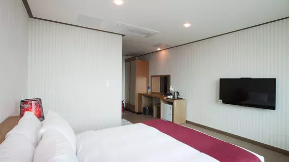 Hotel California Jeju | Jeju Adası - Seogwipo - Seogwipo Şehri