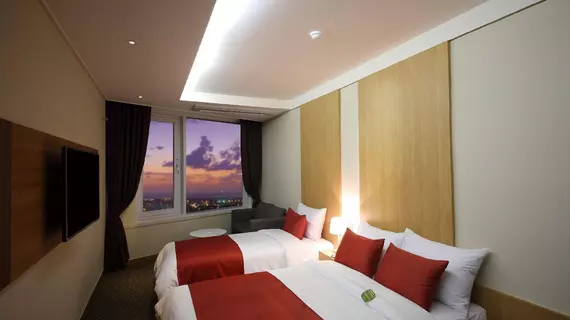 Ramada Encore Jeju Seogwipo | Jeju Adası - Seogwipo - Seogwipo Şehri