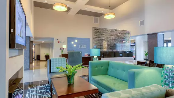 Holiday Inn Express Hotel & Suites Carlsbad Beach | Kaliforniya - San Diego County - San Diego Sahili