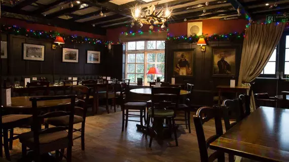 Queens Head Inn & Restaurant | Cumbria (kontluk) - Ambleside - Hawkshead