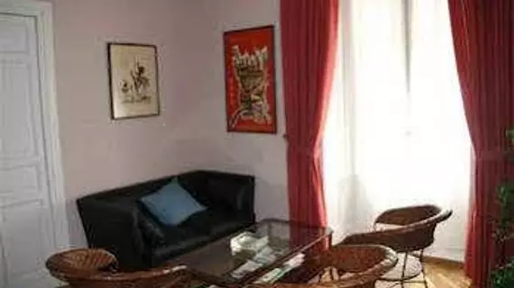 Hostal Hispalense | Madrid Özerk Topluluğu - Madrid (ve civarı) - Madrid