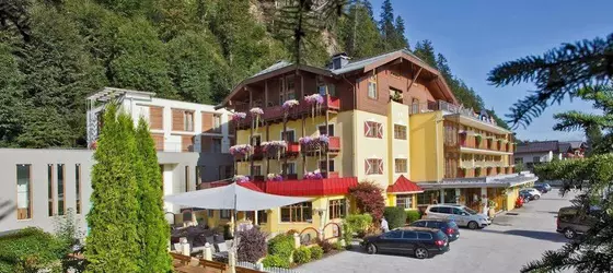 Hotel Badhaus | Salzburg (eyalet) - Zell am See - Zell am See