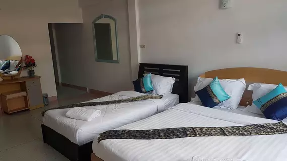 Chaam Guesthouse | Prachuap Khiri Khan (ili) - Hua Hin (ve civarı) - Cha-am