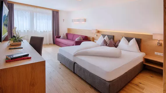 Hotel Sonnblick | Trentino-Alto Adige - Güney Tirol (il) - Perca