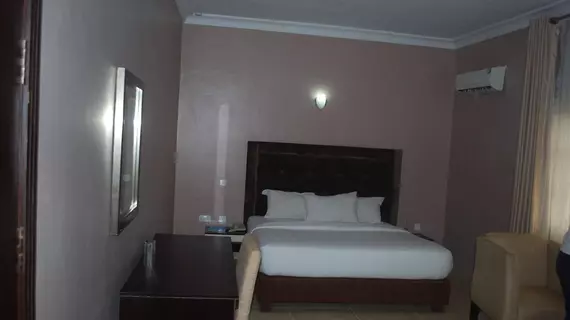 Nevada Inn Hotels and Suites | Lagos (ve civarı) - Lekki