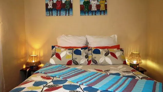 Riverlodge Backpackers | Western Cape (il) - West Coast DC - Drakenstein - Cape Town (ve civarı) - Cape Town