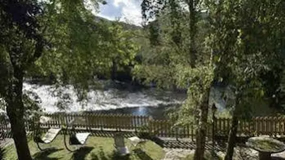 Chambres d'Hotes du Moulin de Lachaux | Auvergne-Rhone-Alpes - Puy-de-Dome (bölge) - Chateauneuf-les-Bains