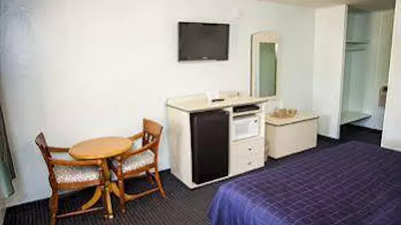 Economy Inn | Florida - Palm Beach - Batı Palm Beach (ve civarı) - West Palm Beach