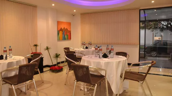 Hotel Americas Luxor | Cundinamarca - Bogota (ve civarı) - Bogota