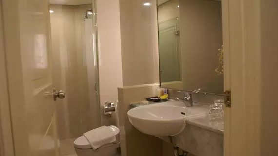 Grand Tropic Suites Hotel | West Java - Cakarta (ve civarı) - Cakarta - Batı Cakarta - Grogol