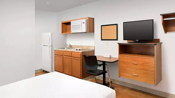 WoodSpring Suites Cleveland Airport | Ohio - Cleveland (ve civarı) - Cleveland