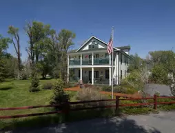 The Historic Elk Mountain | Wyoming - Elk Mountain