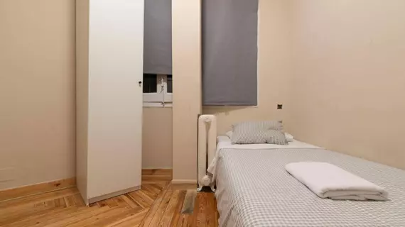 Rooms Argüelles 58 - Hostel | Madrid Özerk Topluluğu - Madrid (ve civarı) - Centro - Malasana