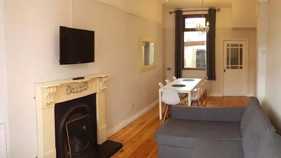 Shaftesbury Avenue Townhouse | Kuzey İrlanda - Antrim (kontluk) - Belfast (ve civarı) - Belfast - Queens Quarter