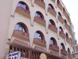 Mango Hotels, Nagpur -Central Avenue Road | Maharaştra - Nagpur