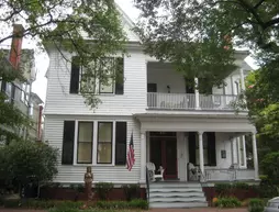 The Mermaids' Porch Bed and Breakfast | Virginia - Norfolk - Virginia Beach (ve civarı) - Portsmouth