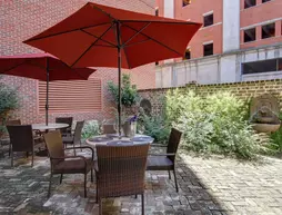 Oglethorpe Lodge | Georgia - Savannah (ve civarı) - Savana - Savannah Tarihi Şehir Merkezi