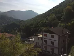 Deep Liguria Inland Holiday Apartments | Liguria - Cenova (il) - Ponente - Cenova (ve civarı) - Urbe