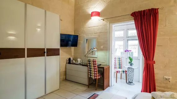 Julesy’s BnB | Malta - Bormla - Cospicua