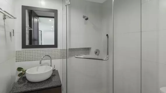 Silom Lofts Luxury Service Apartment | Bangkok - Bangkok Merkezi İş Bölgesi