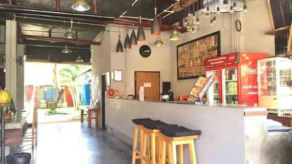 Kayun Hostel | Bali - Kuta - Legian Kent Merkezi