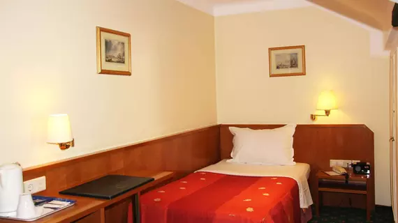 Hotel Carlton | Lüksemburg Şehri - Gare