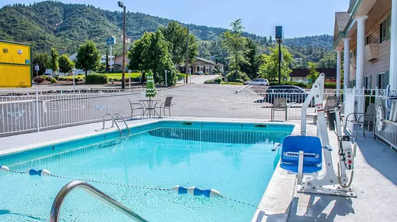 Quality Inn | Oregon - Medford (ve civarı) - Grants Pass