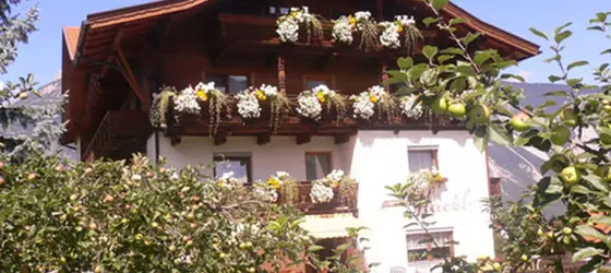 Gästehaus Hackl | Tirol - Imst (ve civarı) - Sautens