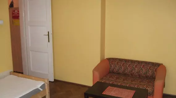 Old Walls Hostel | Küçük Polonya Voyvodalığı - Krakow (ve civarı) - Krakow - Stare Miasto