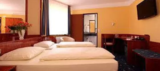 Hotel Astro | Baden-Wuerttemberg - Rems-Murr-Kreis - Stuttgart (ve civarı) - Stuttgart