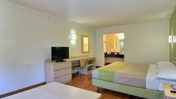 Motel 6 Austin CentralSouth/Univ of TX | Teksas - Austin (ve civarı) - Austin - North Loop