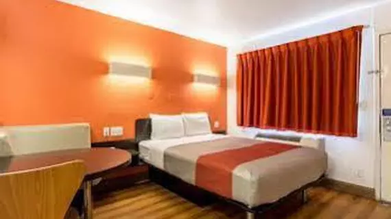 Motel 6 Dallas - Garland | Teksas - Dallas (ve civarı) - Garland