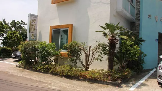 Living Stone Pension | Jeju Adası - Seogwipo - Seogwipo Şehri