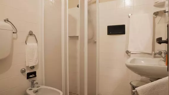 Hotel Corallo Garnì | Rimini (vilayet) - Cattolica