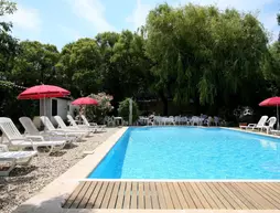 Hostellerie De La Source | Provence - Alpes - Cote d'Azur - Bouches-du-Rhone (bölge) - Arles (ve civarı) - Arles