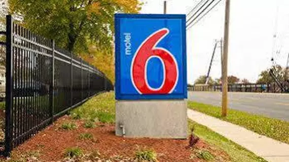 Motel 6 Camp Springs | Maryland - College Park (ve civarı) - Camp Springs