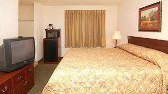 Econo Lodge Inn & Suites Demopolis | Alabama - Demopolis (ve civarı) - Demopolis