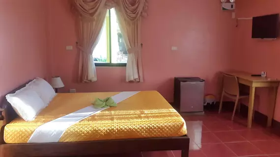 Villa Emilia Pension House | Bohol - Panglao