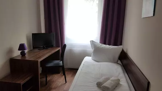 Hotel Pension Eberty | Berlin (ve civarı) - Friedrichshain-Kreuzberg - Friedrichshain