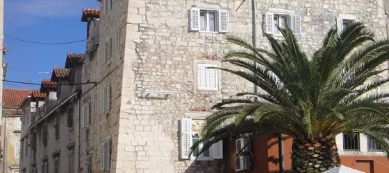 B&B Kastel 1700 | Split-Dalmaçya - Split - Split Eski Kent Bölgesi