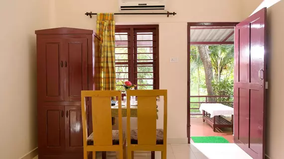 ILLIKKALAM LAKESIDE COTTAGES | Kerala - Kottayam Bölgesi - Kumarakom