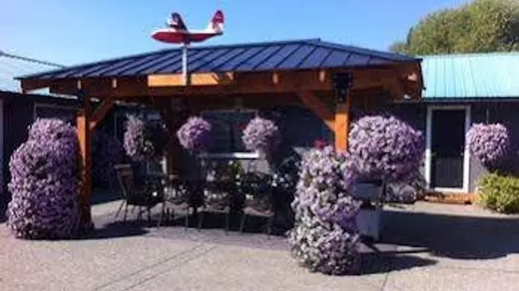 Riverside Motel Port Alberni | Britanya Kolombiyası - Nanaimo (ve civarı) - Port Alberni