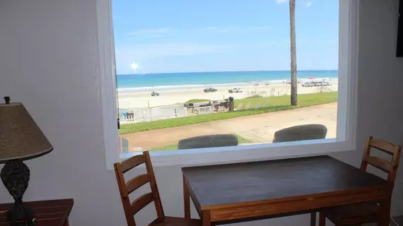 Shoreline All Suites Inn & Cabana Colony Cottages | Florida - Daytona Beach (ve civarı) - Daytona Beach Shores