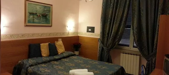 Hotel Ventura Rome | Lazio - Roma (ve civarı) - Roma Kent Merkezi - Rione XVIII Castro Pretorio