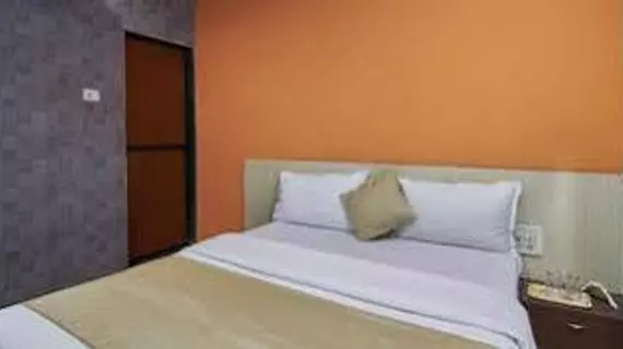 Hotel Bliss Comfort | Maharaştra - Raigad - Bombay (ve civarı) - Bombay - Malad - Batı Banliyöleri