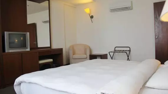 The Krystal Suites, Penang | Penang - George Town - Kampong Batu Uban - Kampung Sungai Nibong