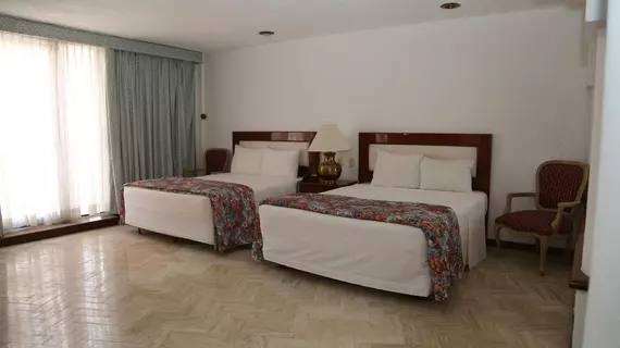 Suites Costa Blanca | Quintana Roo - Benito Juárez - Cancun (ve civarı) - Oteller Bölgesi - Avenida Kukulkan