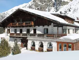 Landhaus Edelweiss | Tirol - Imst (ve civarı) - Sankt Leonhard im Pitztal - Mandarfen