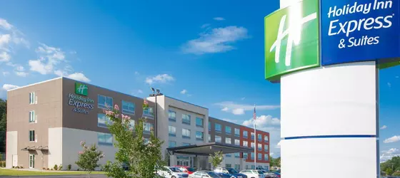 Holiday Inn Express and Suites Greenwood Mall | Güney Karolayna - Greenwood